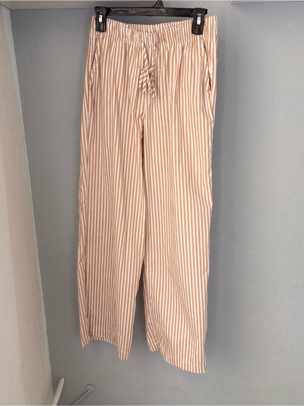 Striped Wide-Leg Pull-On Pants in Light Pink/White